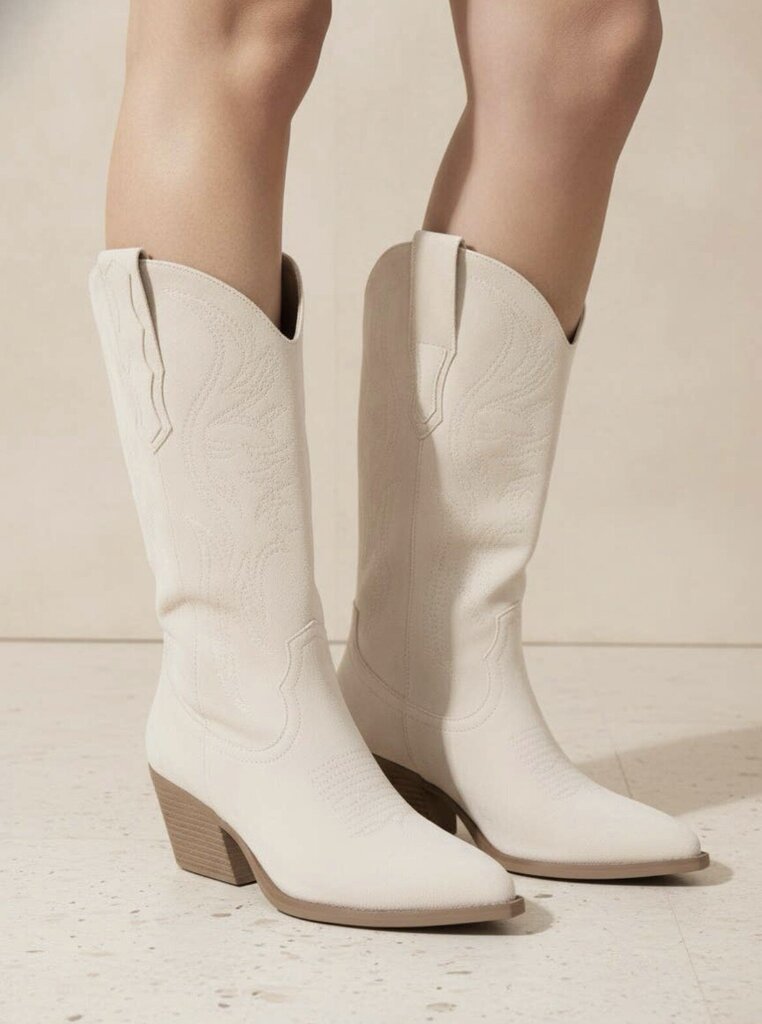 CREAM SUEDE WESTERN BOOT